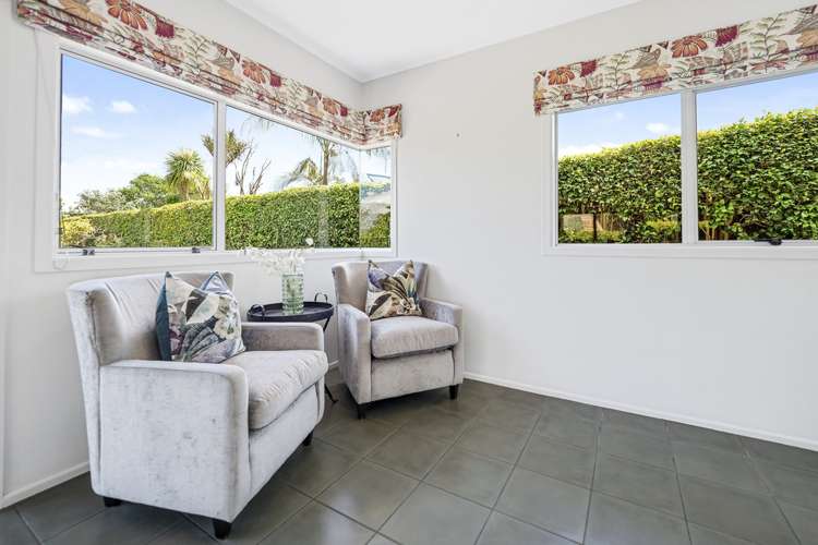 72 Marine Parade Mellons Bay_14
