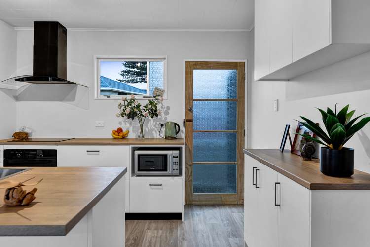 3/166 Ngamotu Road Spotswood_6