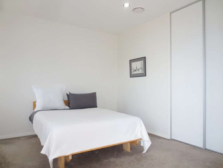 1109/20 Mccrae Way New Lynn_8