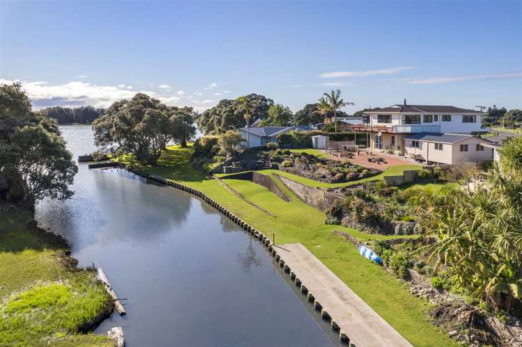 46 Roretana Drive Athenree_20