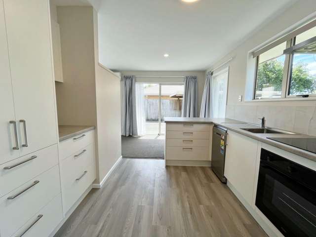 2/481 Barrington St Addington_4