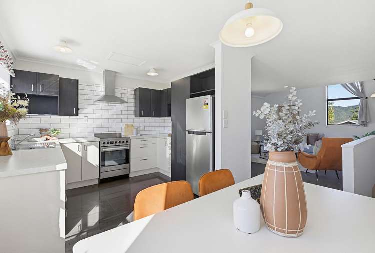 3 Tedder Way Karori_9