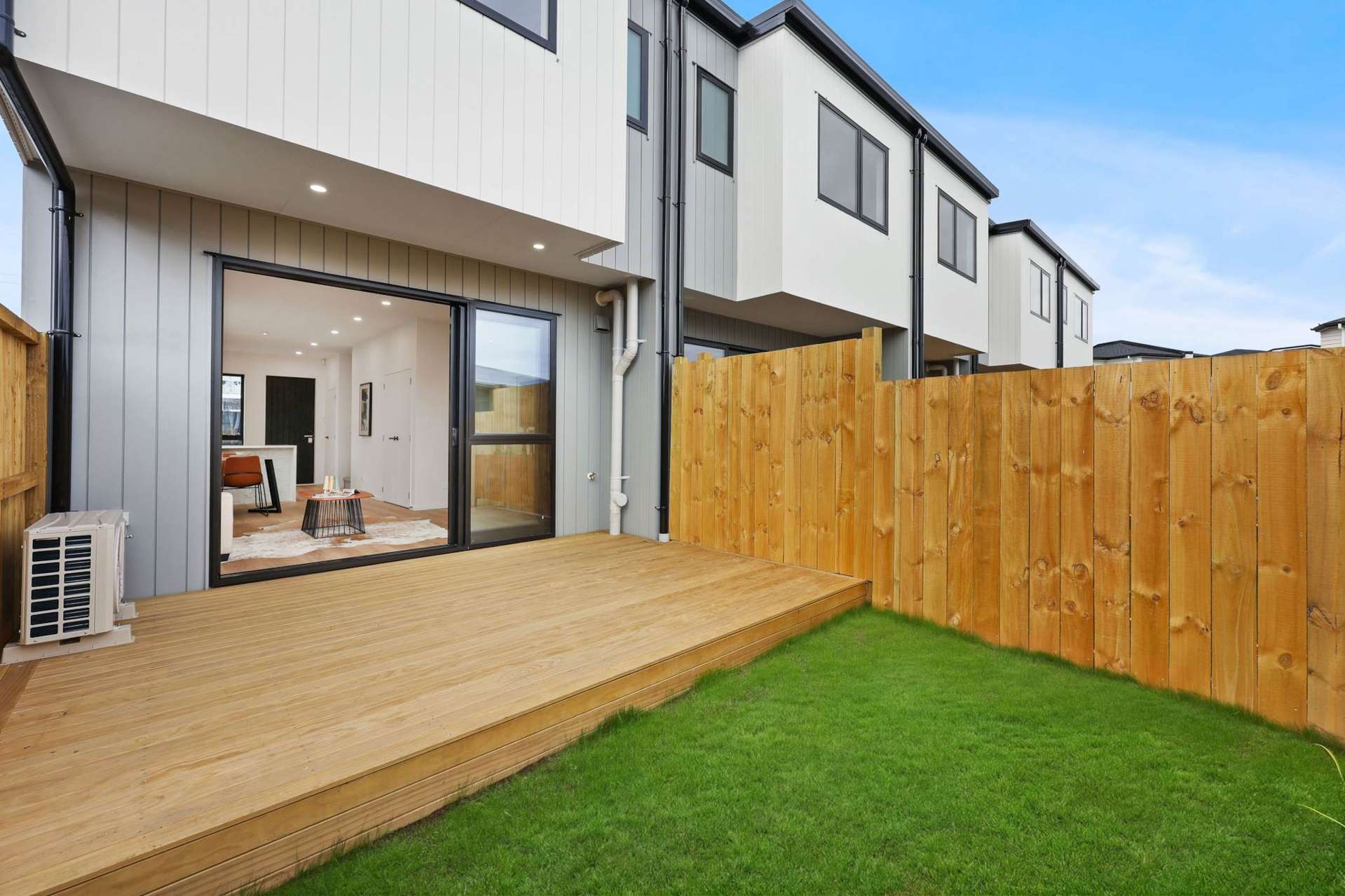 3/3 McLean Avenue Papatoetoe_0