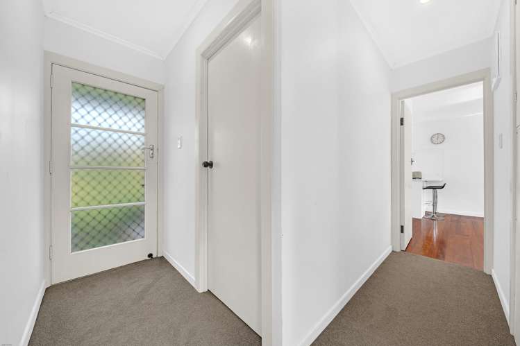 2/7 Greenhill Crescent Pakuranga Heights_15