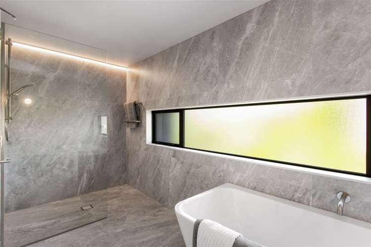 2/6 Naseby Street Merivale_13