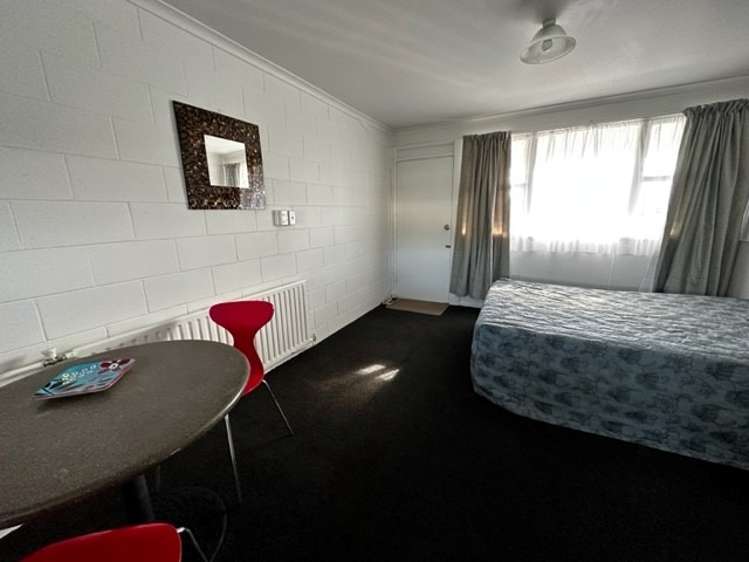 2/279 Fenton Street 1070_6