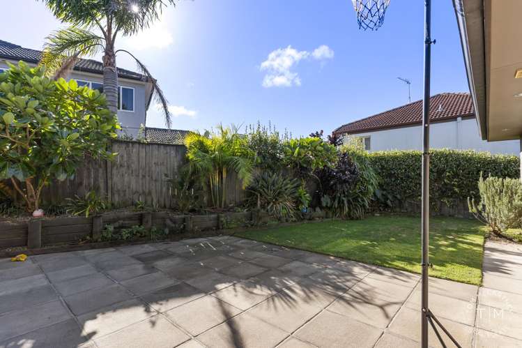 13 Kenley Heights Flat Bush_15