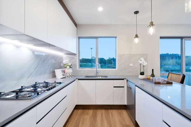 8 & 8a Kiokio Place Swanson_14