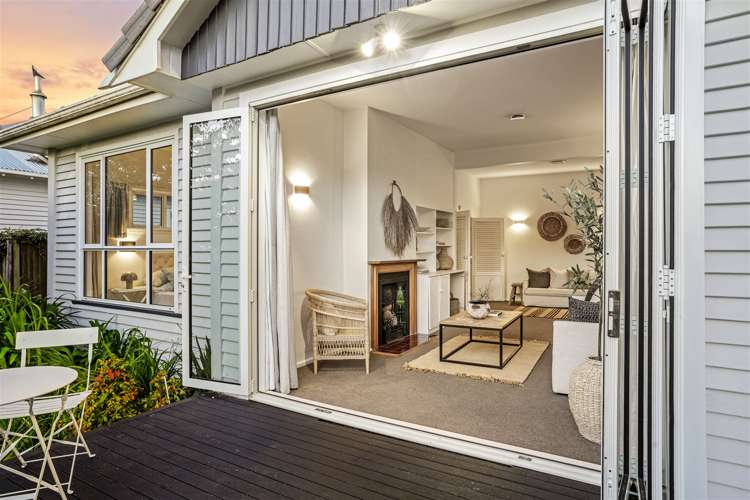 87 Edward Avenue Edgeware_3