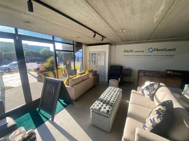 2/1008 Ferry Road Ferrymead_4
