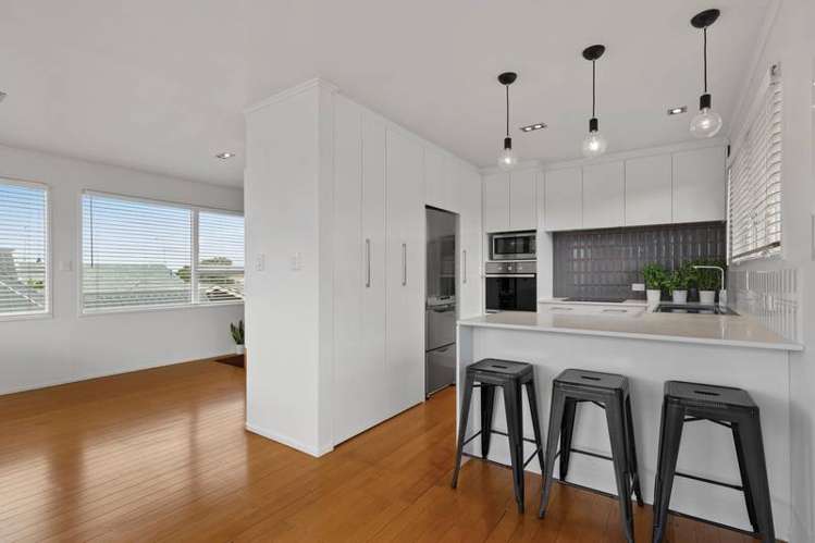 5/233 Hurstmere Road Takapuna_8