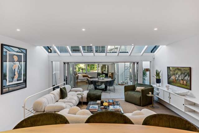 Deceptive Scale, Designer Interiors, Discreet St