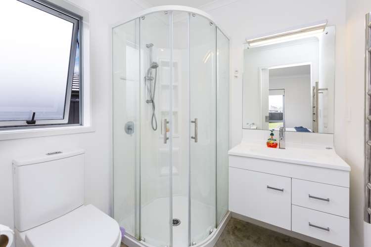 14 Passchendaele Grove Trentham_16