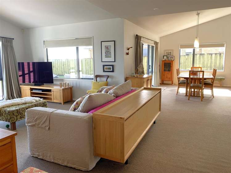 22 Karoro Place Karoro_7