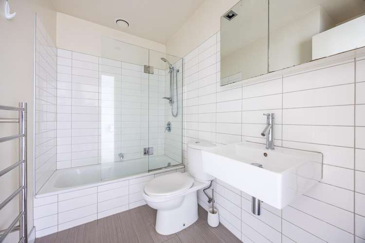 3M/14 Upper Queen Street Auckland Central_9