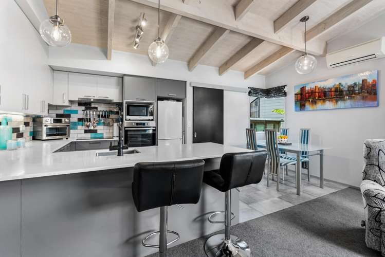 19b Commins Road Onerahi_7