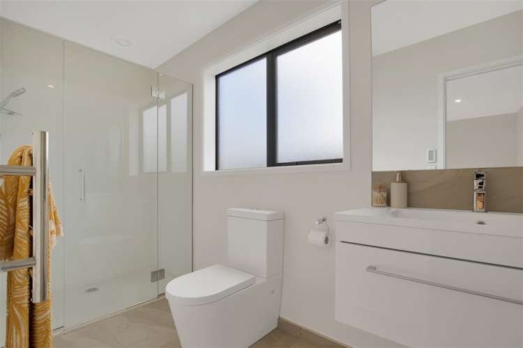 22 Robert Duncan Road Belfast_13