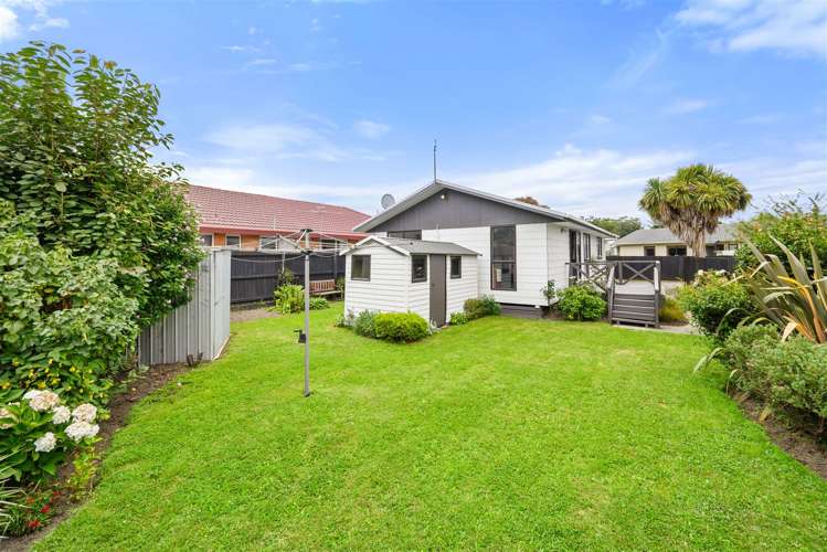 2/4 Armilla Lane Hei Hei_15