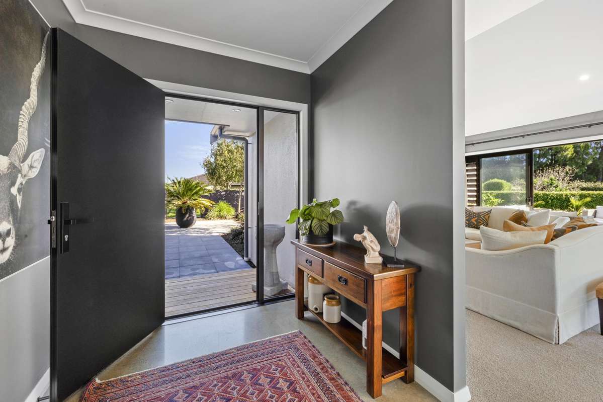 106 Airport Drive_1