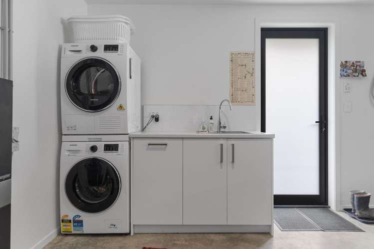 200 Birdwood Road Massey_24