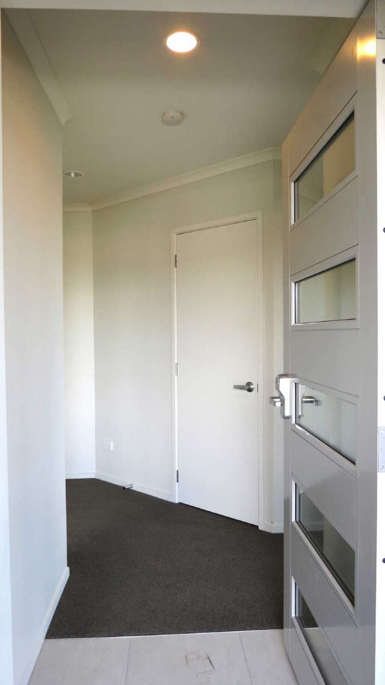 39 Farnborough Way Rolleston_3