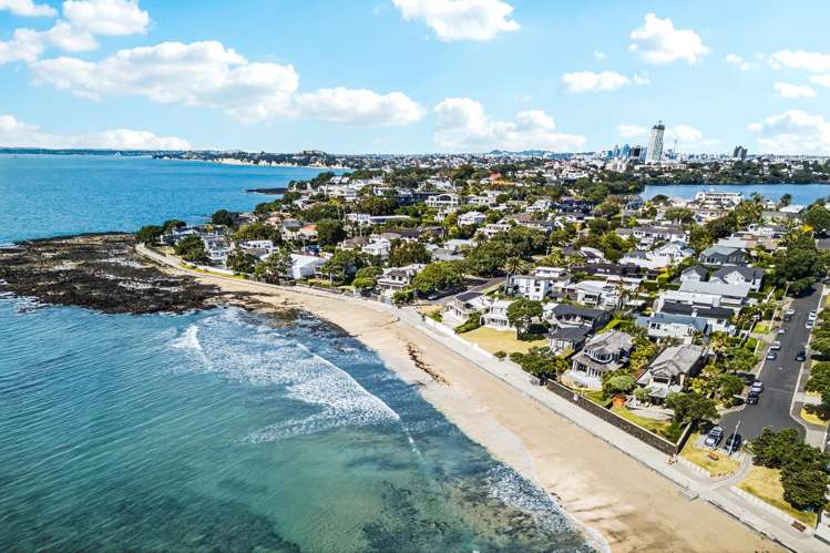 a/13 Muritai Road Milford_23