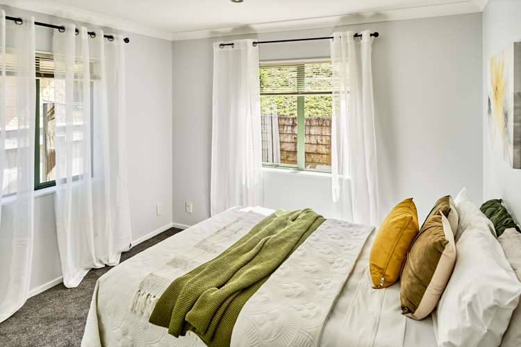 18 Chippenham Grove Churton Park_14