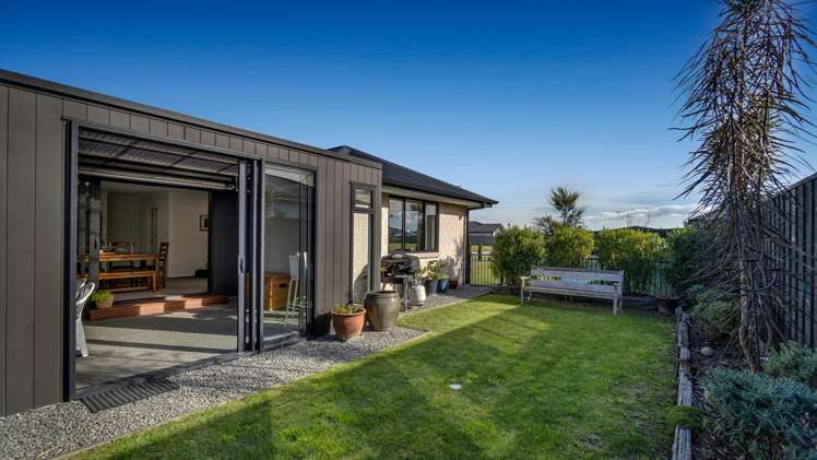 7 Merino Crescent Amberley_21