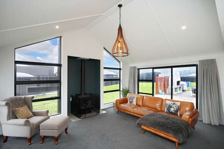 2 Quail Way Amberley_2