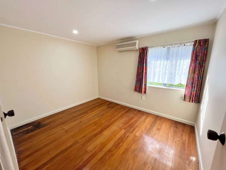 187 Portage Road New Lynn_11