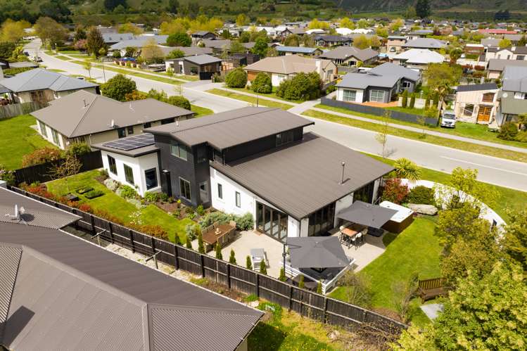 3 Erskine Street Dalefield/Wakatipu Basin_32