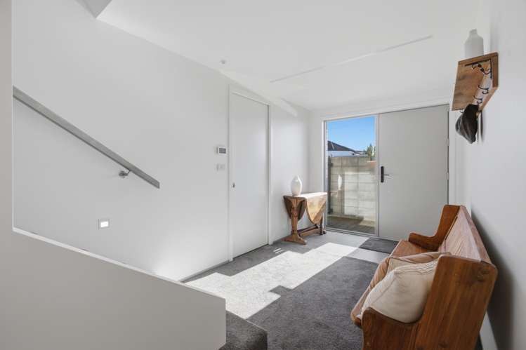 21 Hine Street New Plymouth Central_32