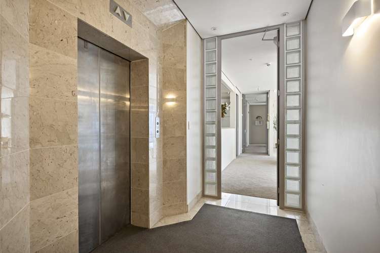 2/346 Oriental Parade Oriental Bay_13