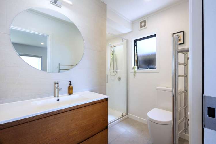 5 Brabant Road Waiatarua_14