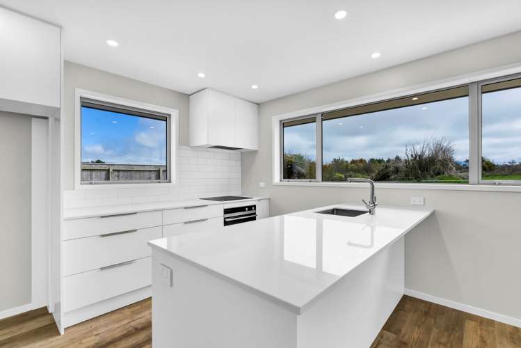 9 Midsummer Avenue Stratford_5