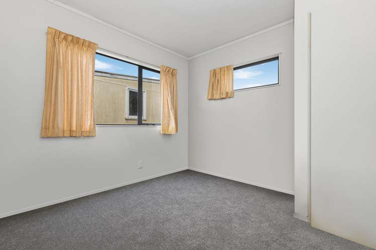 12 & 12a Jordan Road Mangere_13