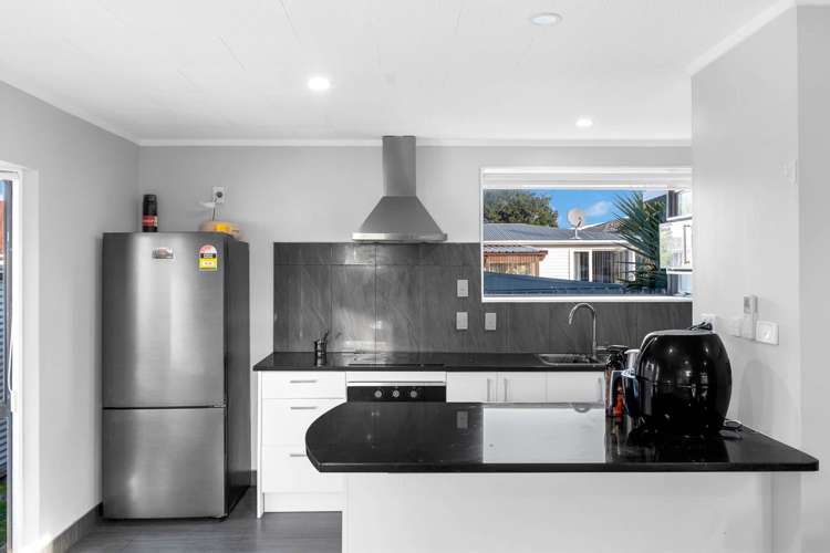 2A Clark Street Manurewa_3