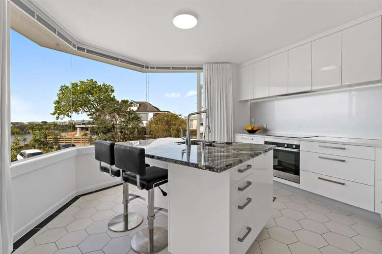 1/90 Kitchener Road Milford_15