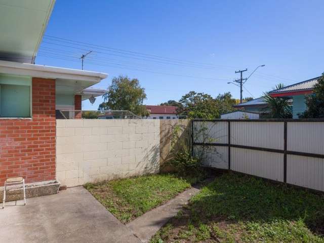 2/103 Weld Street Redwoodtown_3