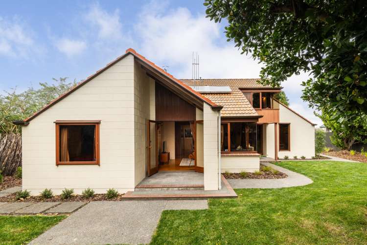 8 Donegal Crescent Tamatea_21