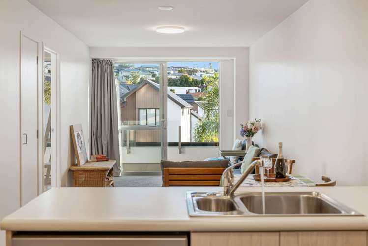 109/17 Link Crescent Stanmore Bay_20