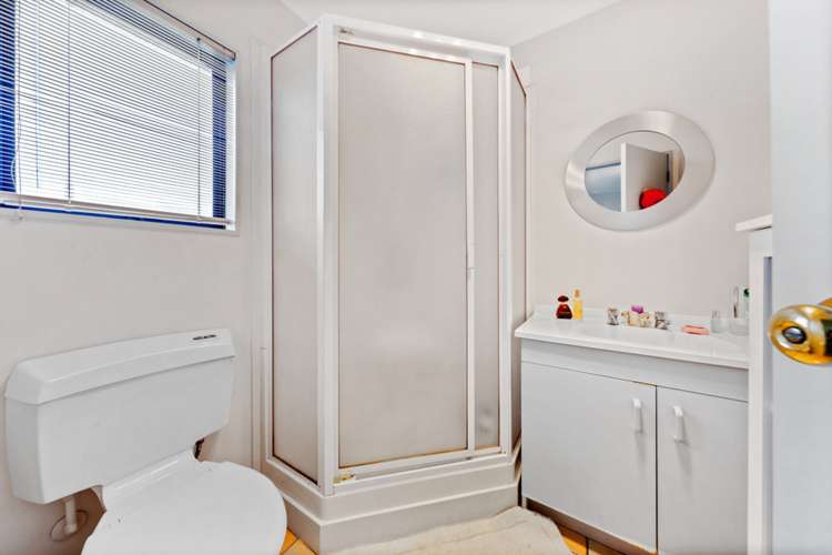 8 Gairloch Place Wattle Downs_8