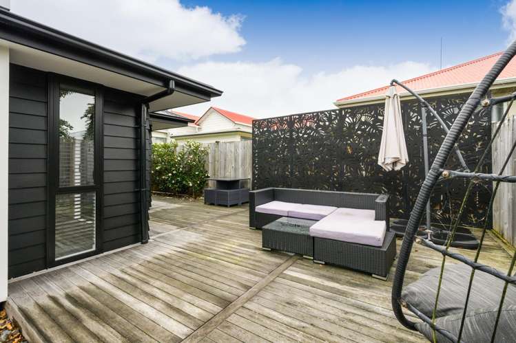 6 Ngaio Street West End_24