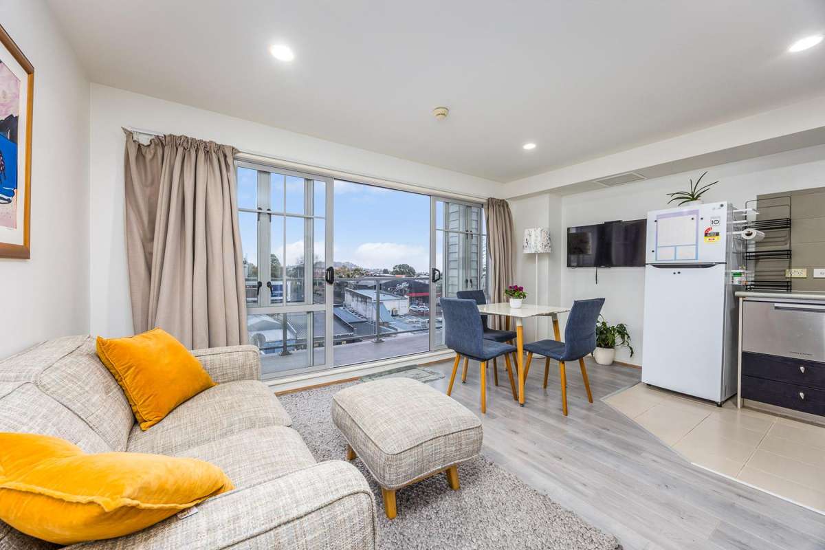 Generous 1-Bedroom Apartment with 2 Carparks - Fully Furnished! 1