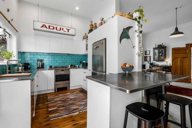 194 Onepu Road Lyall Bay_2