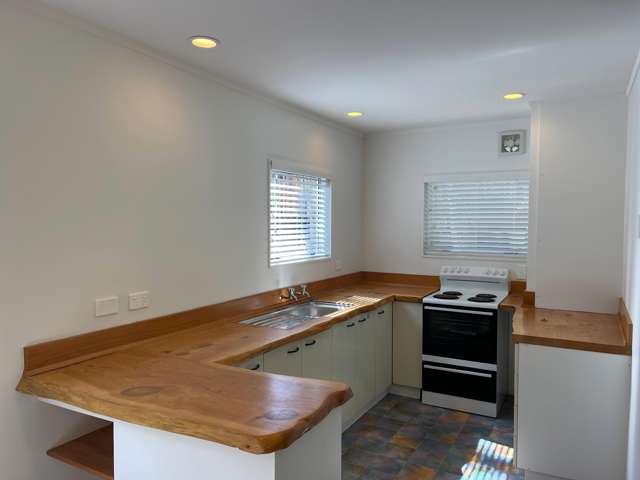 24 Junction Road Oneroa_1