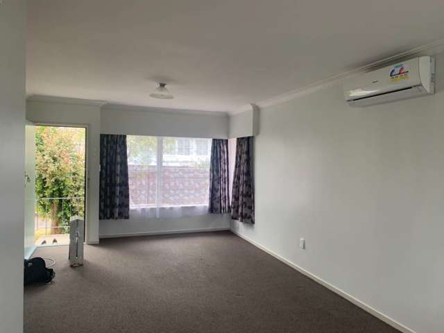 2/5 Gordon Avenue Forrest Hill_3