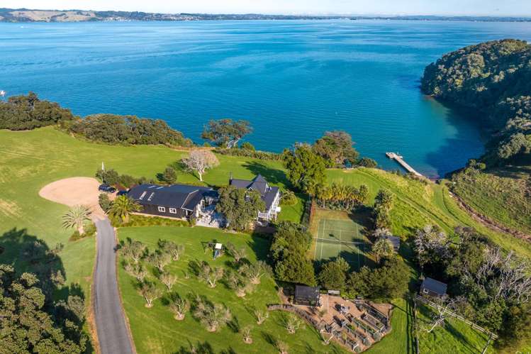 379i Gordons Road Waiheke Island_6