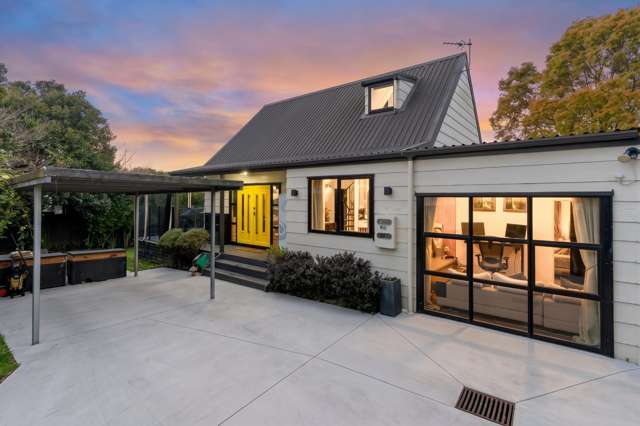Aussie Bound: Chic Drury Sanctuary Must Be Sold!