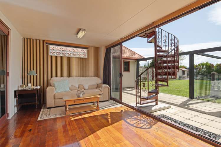 32 Bradleigh Park Fairhall_11